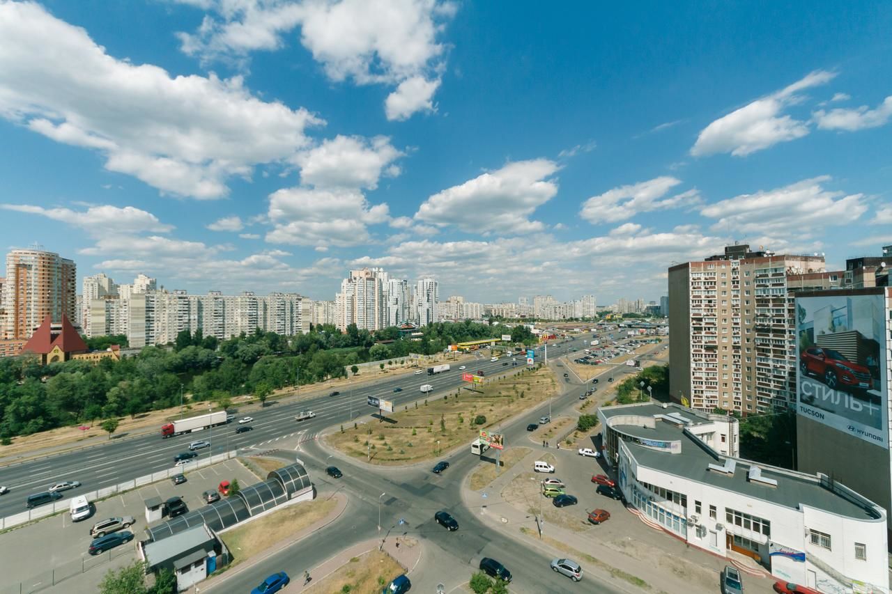 Апартаменты Apartment Poznyaky-Bazhana Киев-14