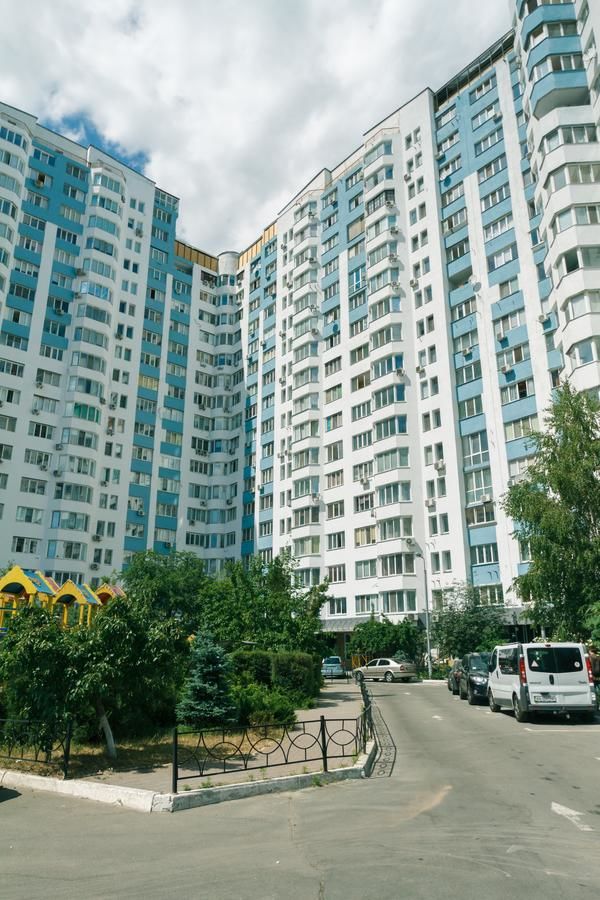 Апартаменты Apartment Poznyaky-Bazhana Киев-5