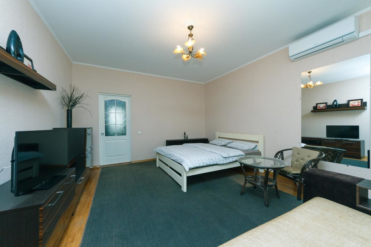 Апартаменты Apartment Poznyaky-Bazhana Киев