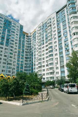 Апартаменты Apartment Poznyaky-Bazhana Киев Апартаменты-64
