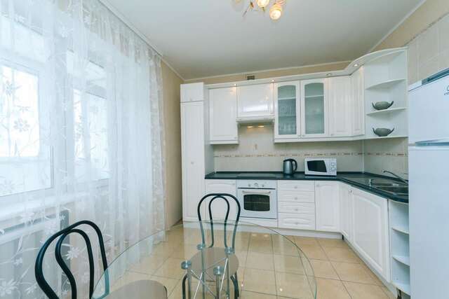 Апартаменты Apartment Poznyaky-Bazhana Киев-17